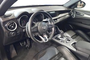 Alfa Romeo Stelvio bild 8