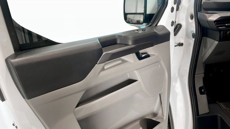 Ford Tourneo Custom bild 11