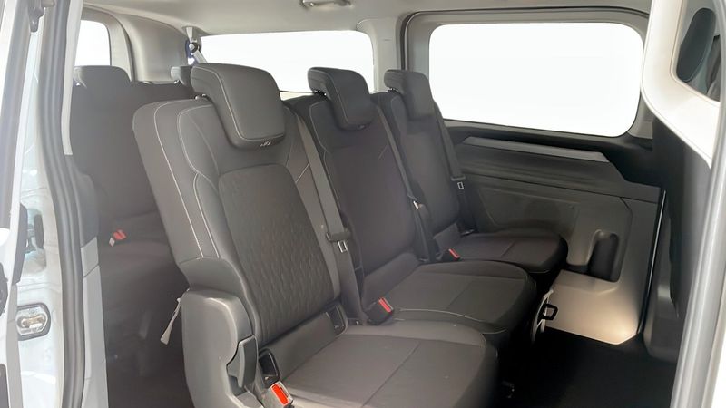 Ford Tourneo Custom bild 5