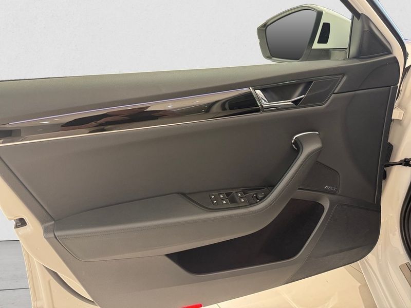 Skoda Superb bild 8