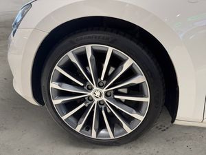 Skoda Superb bild 6