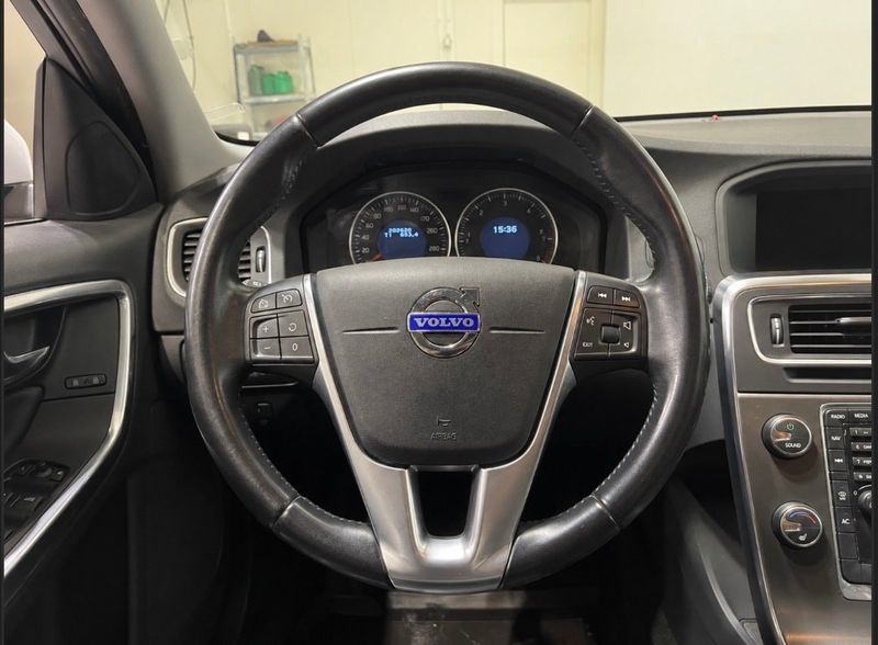 Volvo V60 bild 18