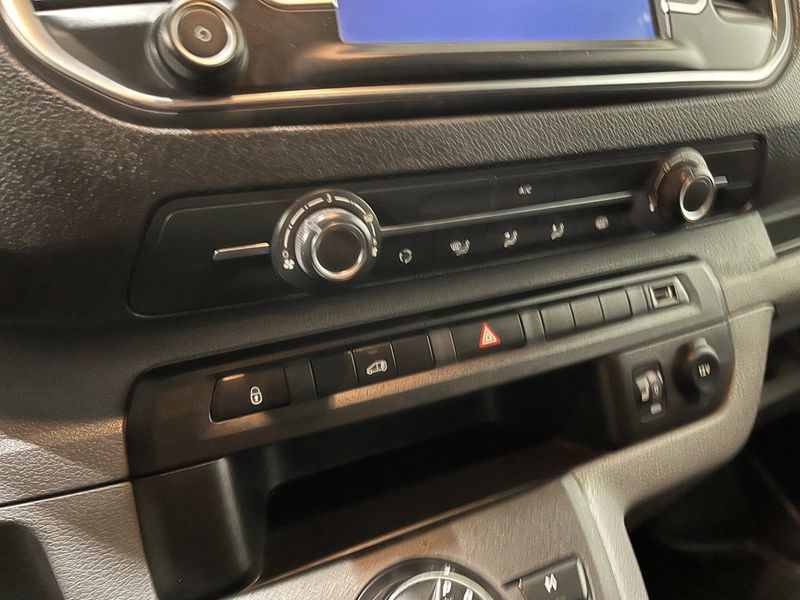 Opel Vivaro bild 15