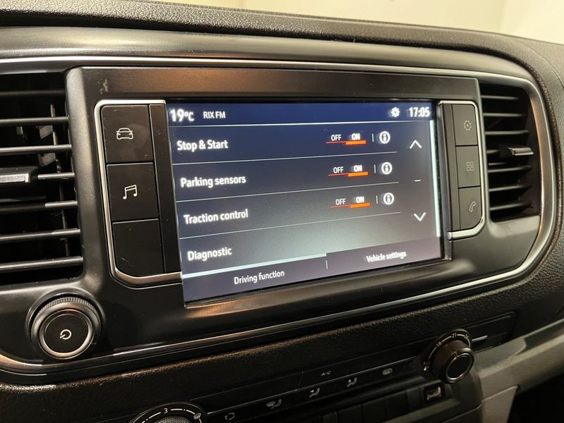 Opel Vivaro bild 17
