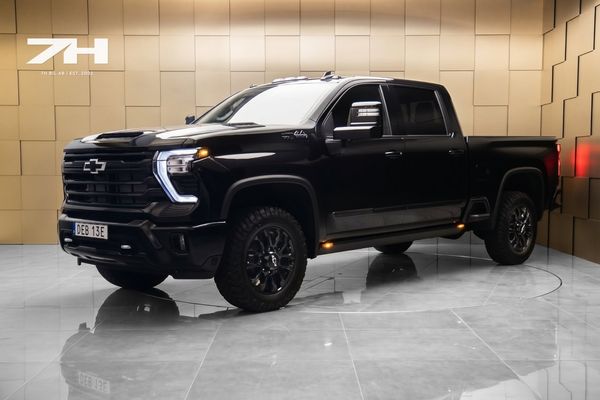 Chevrolet Silverado 2500 HD Crew Cab V8 Duramax High Country - Omg Lev! - 2026