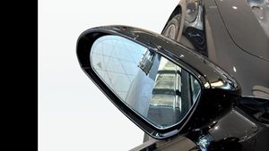 Mercedes E300 bild 11