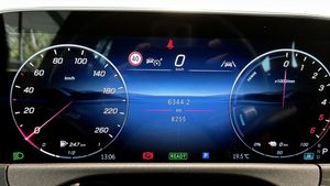 Mercedes E300 bild 22