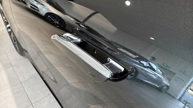 Mercedes E300 bild 10