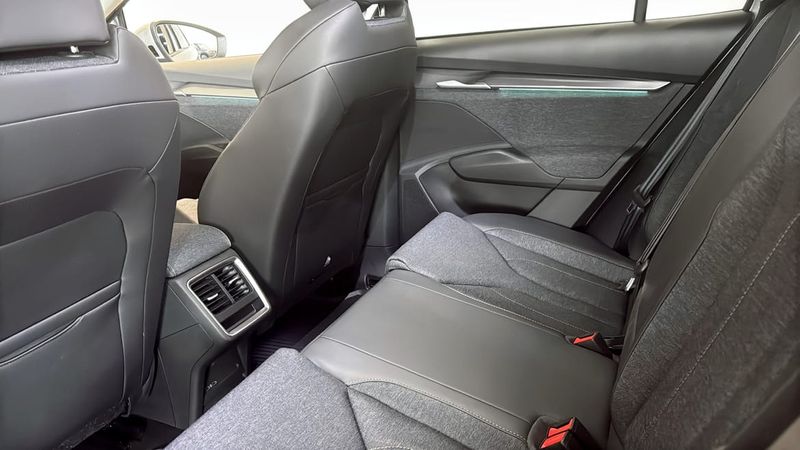 Skoda Elroq bild 12