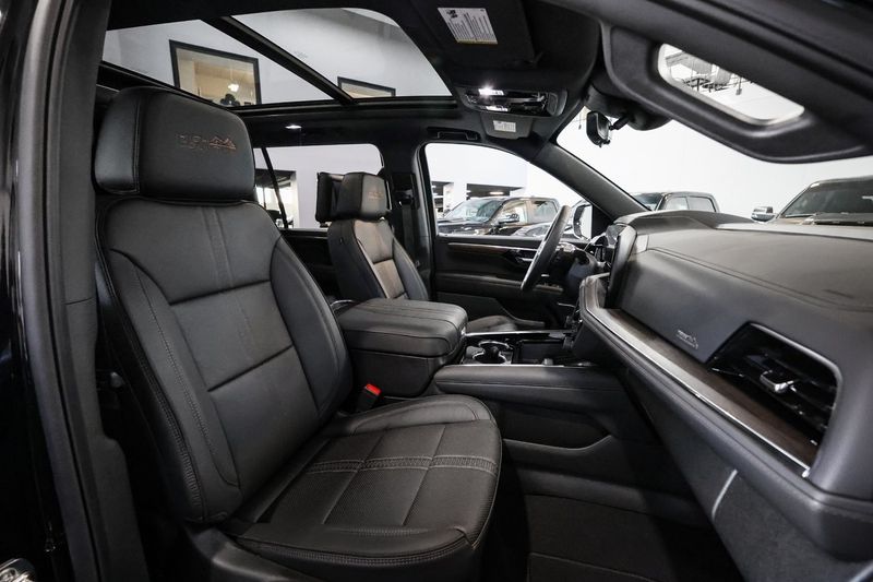 Chevrolet Suburban bild 18