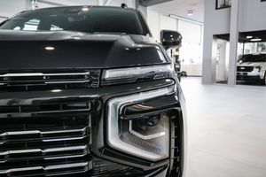 Chevrolet Suburban bild 8