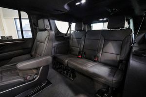 Chevrolet Suburban bild 21