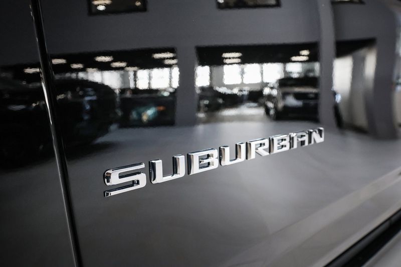 Chevrolet Suburban bild 36