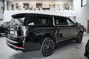 Chevrolet Suburban bild 4