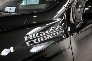 Chevrolet Suburban bild 37