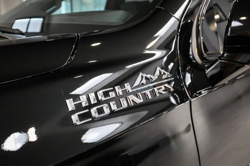 Chevrolet Suburban bild 37