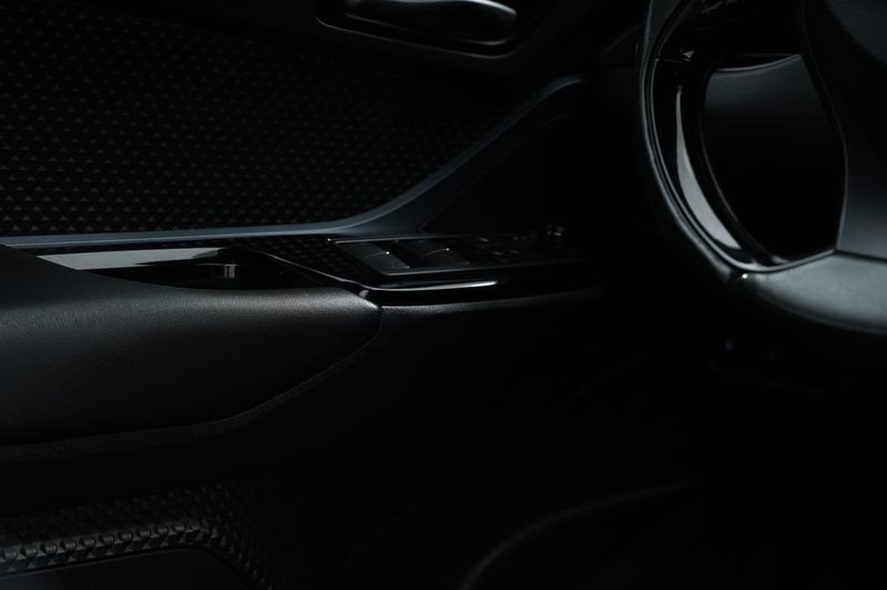 Toyota C-HR bild 21