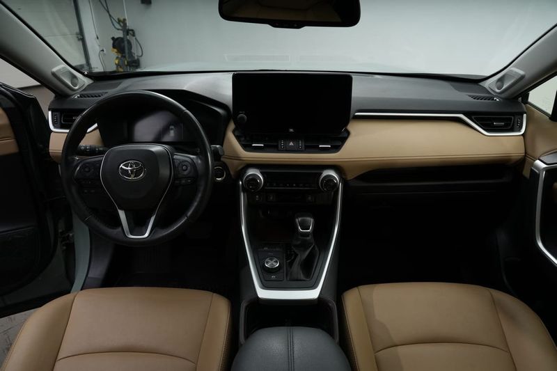 Toyota RAV4 bild 12