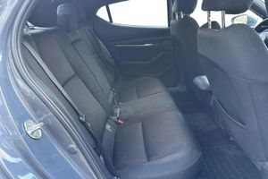 Mazda 3 bild 8