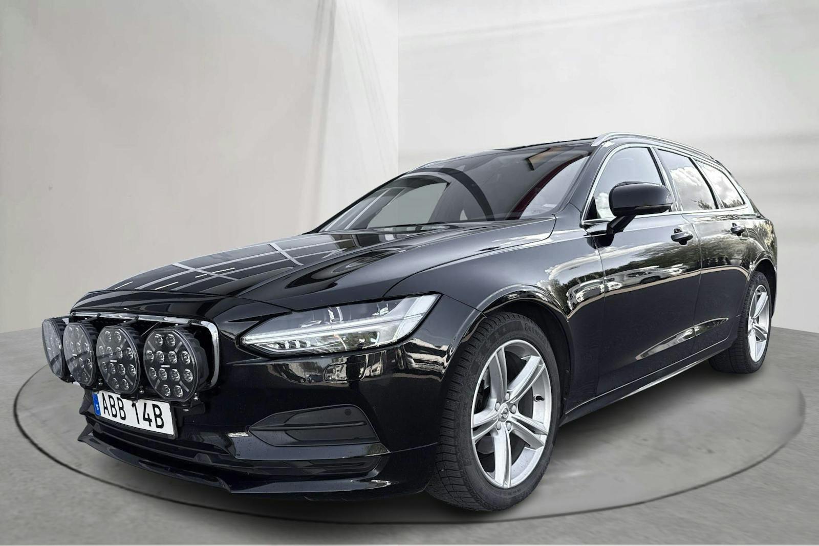 Volvo V90