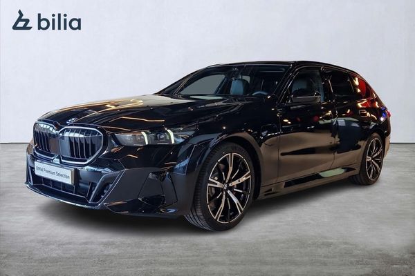 BMW 530 e xDrive Touring M Sport Business M-Sport Pro DEMO - 2026