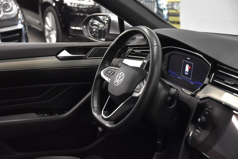Volkswagen Passat bild 9