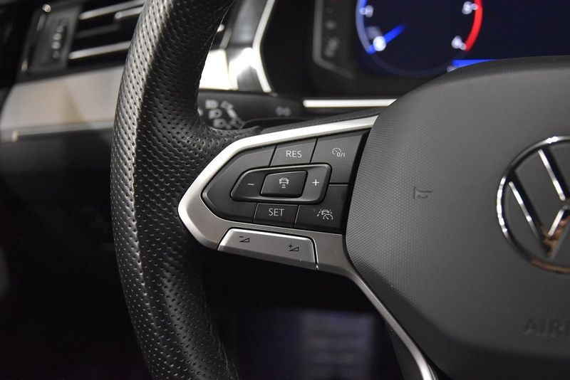 Volkswagen Passat bild 10
