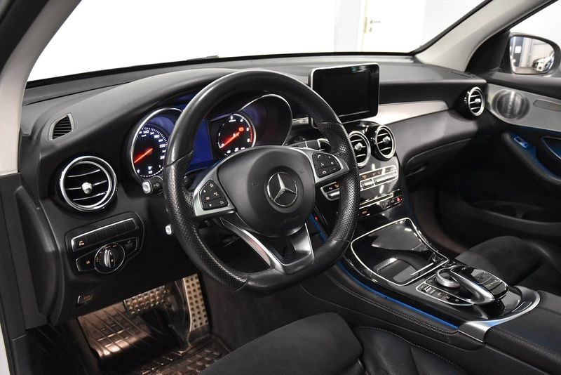 Mercedes GLC220 bild 9