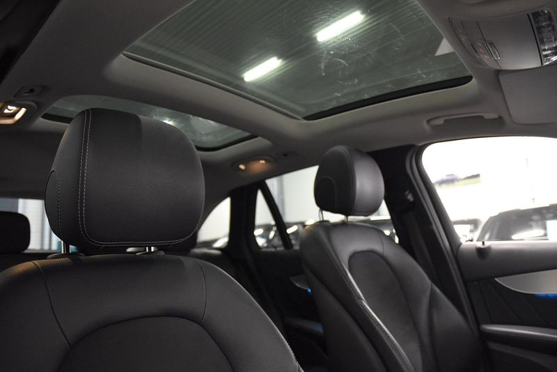 Mercedes GLC220 bild 14