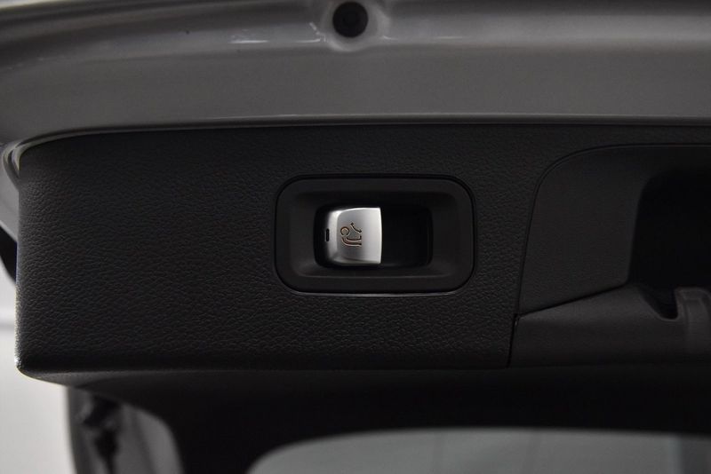 Mercedes GLC220 bild 23