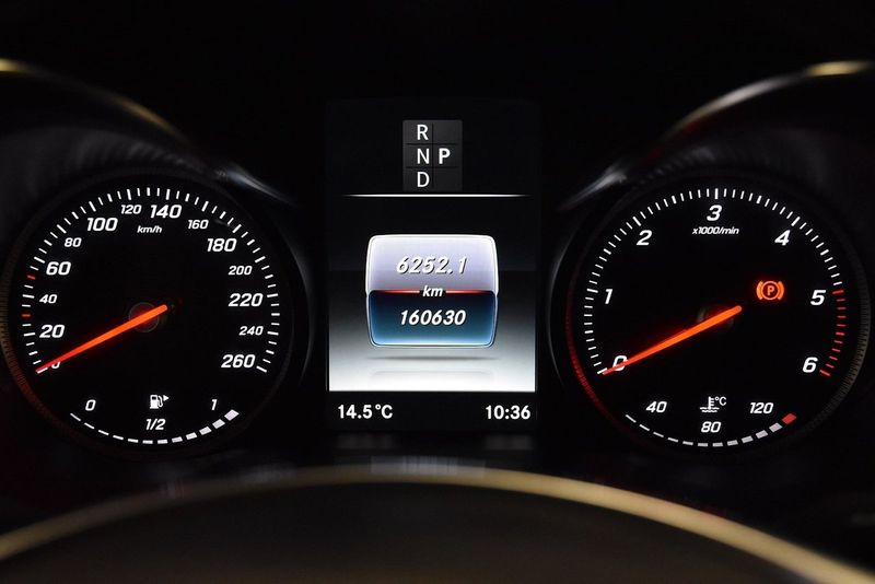 Mercedes GLC220 bild 19