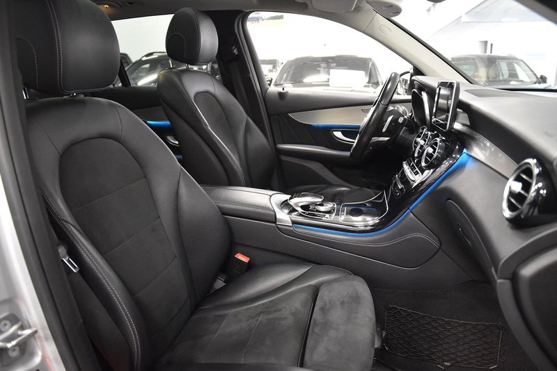 Mercedes GLC220 bild 13
