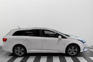 Toyota Avensis bild 4