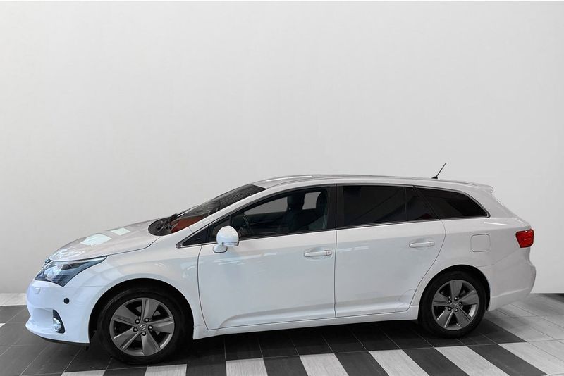 Toyota Avensis bild 3