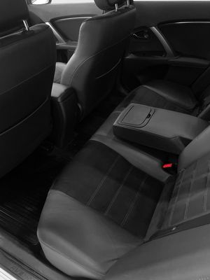 Toyota Avensis bild 15
