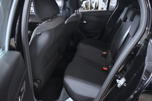 Peugeot 208 bild 8