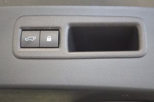 Lexus NX bild 16