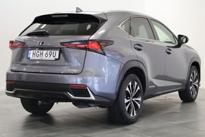 Lexus NX bild 5