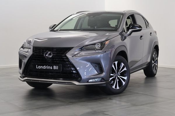 Lexus NX 300h AWD 2.5 AWD E-CVT Kyushu Edition / V-hjul - 2020
