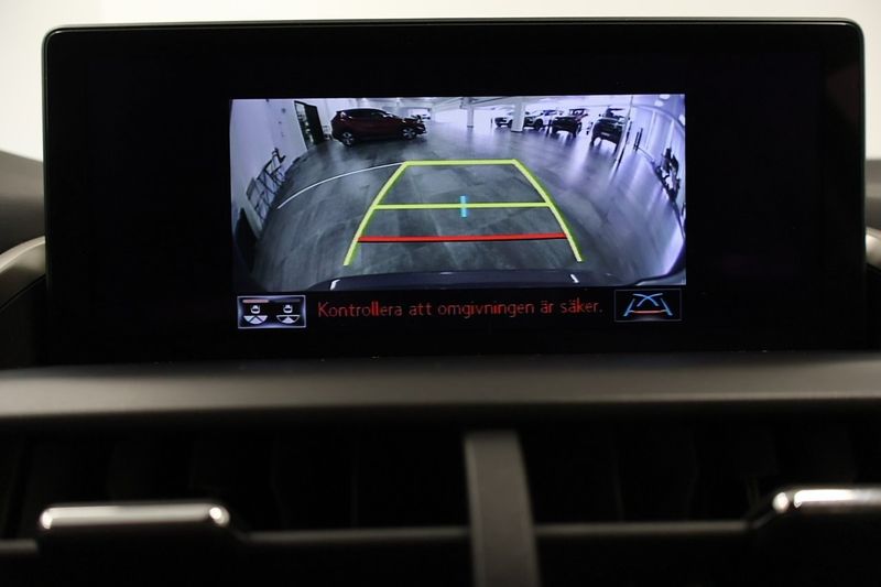 Lexus NX bild 9