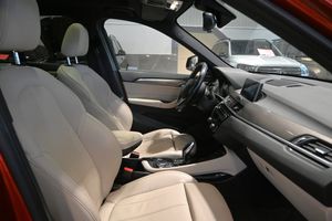 BMW X1 bild 11