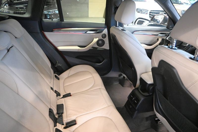 BMW X1 bild 14