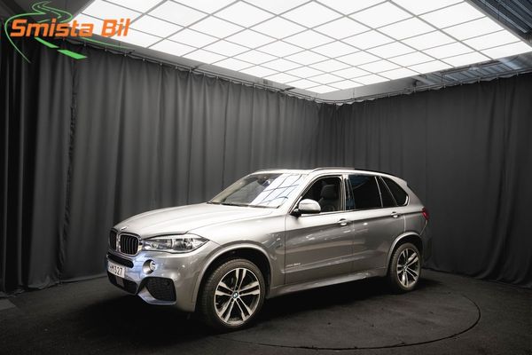 BMW X5 xDrive30d M Sport PANO D-VÄRM 1-ÄGARE DRAG LÄDER HK HUD - 2015