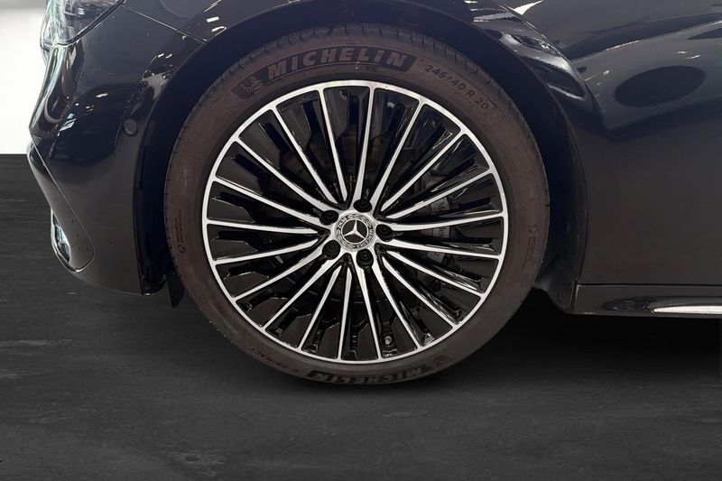 Mercedes E300 bild 5