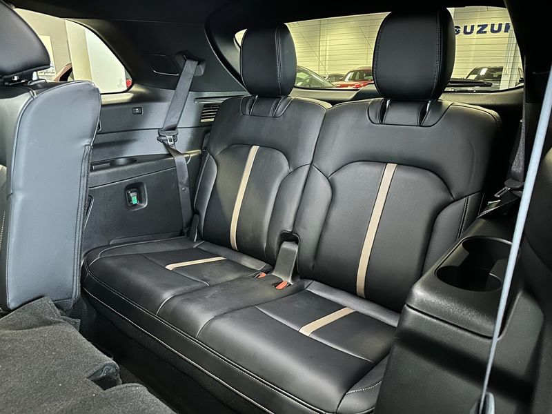 Mazda CX-80 bild 16