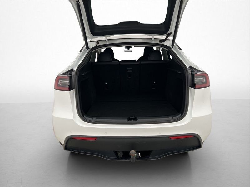 Tesla Model Y bild 11