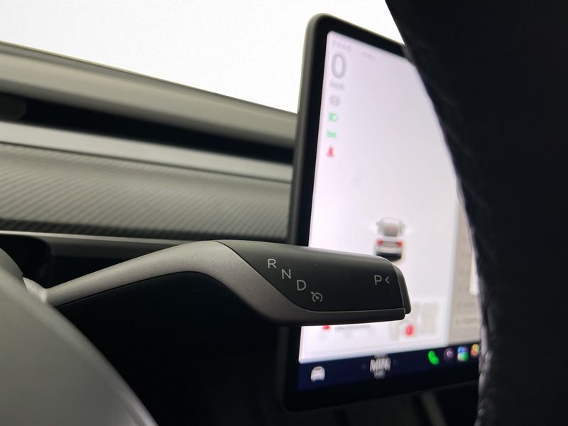 Tesla Model Y bild 27