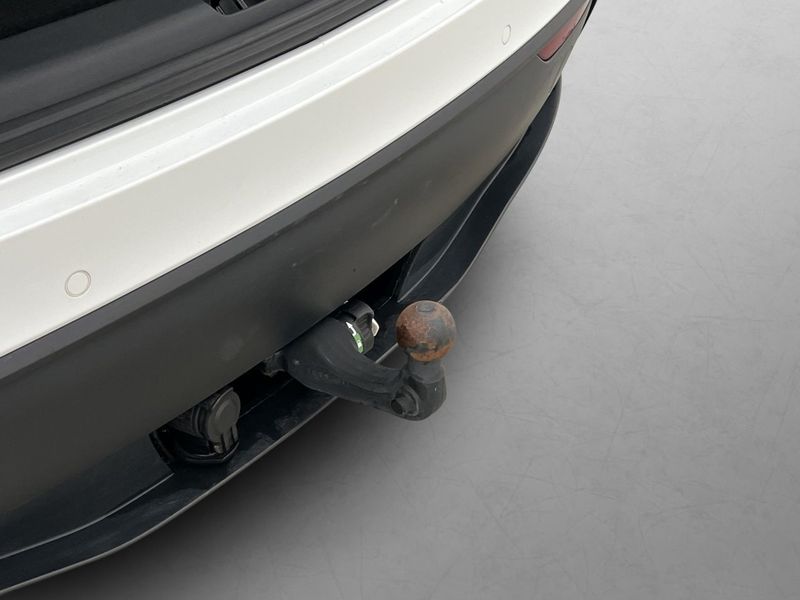 Tesla Model Y bild 12