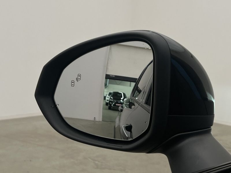 Lynk & Co 01 bild 17