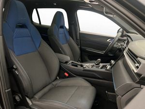 Lynk & Co 01 bild 11